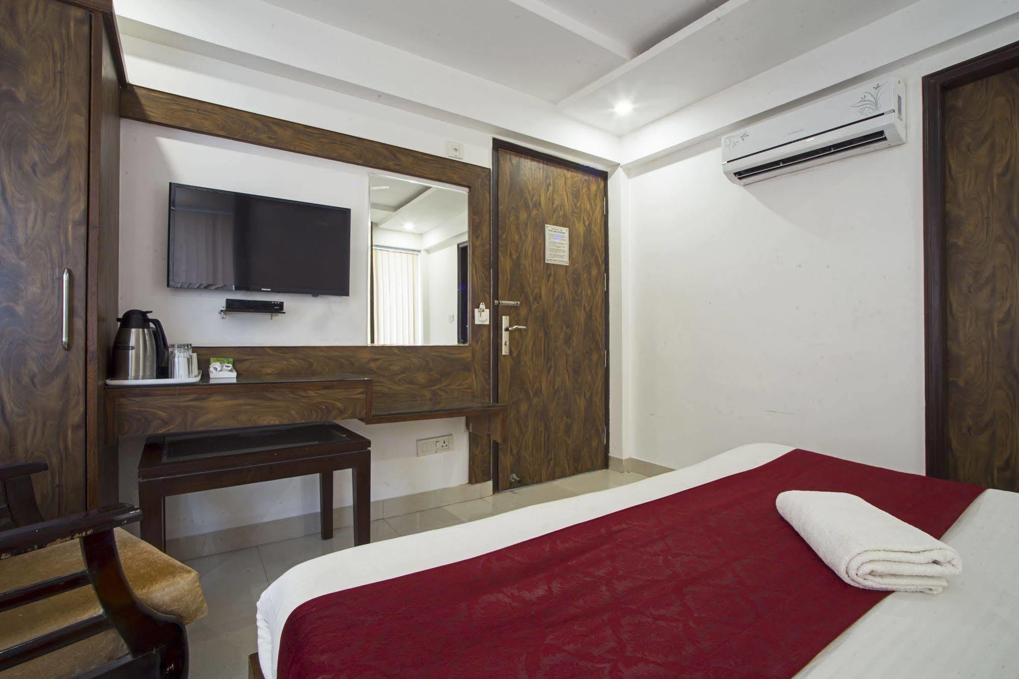 Itsy By Treebo - Baba Residency Hotel New Delhi Eksteriør billede