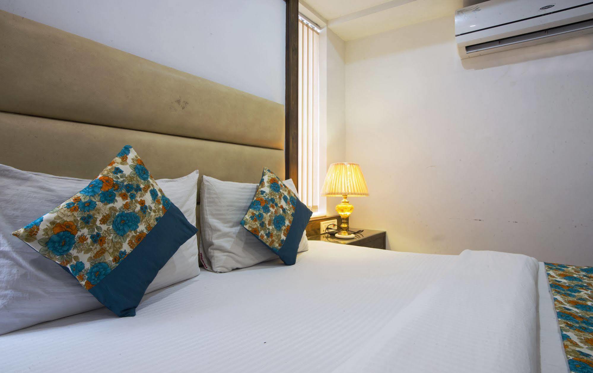 Itsy By Treebo - Baba Residency Hotel New Delhi Eksteriør billede